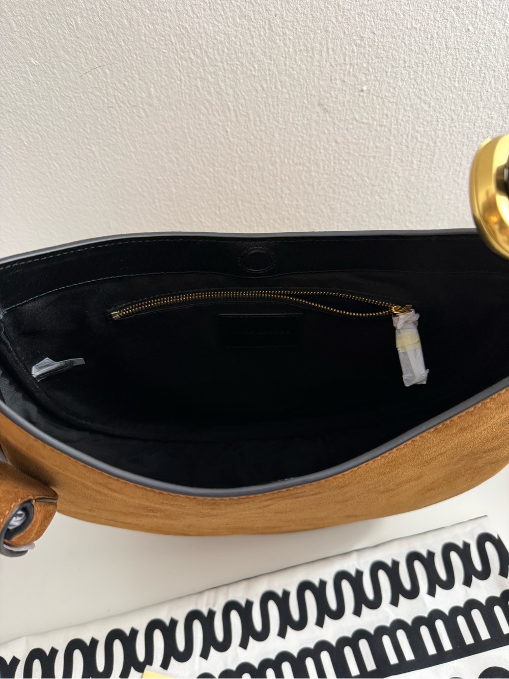 MARC JACOBS
The Suede Large Dual Hobo Bag - Picture 15 of 16